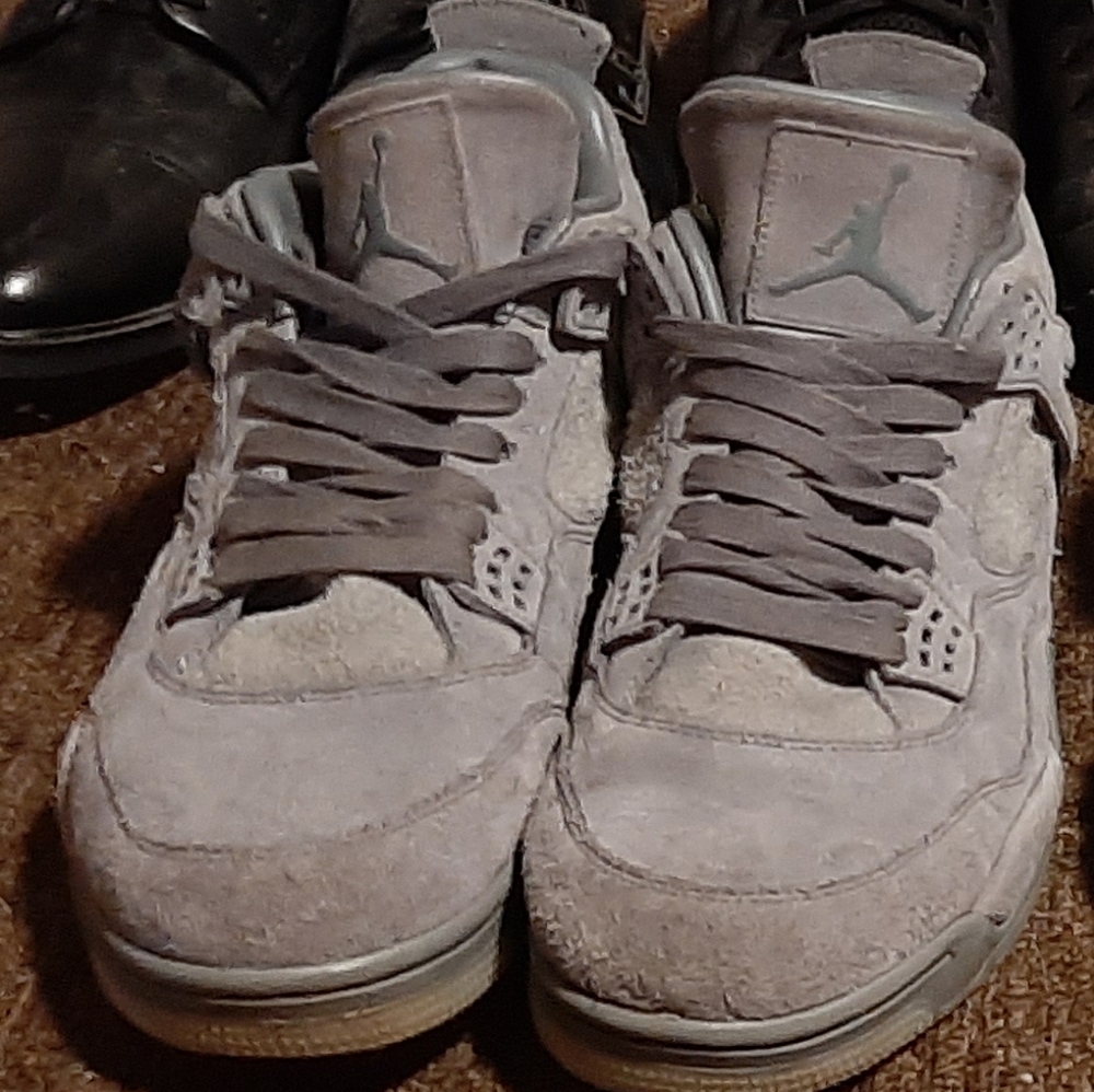 mens kaws gray jordan 4